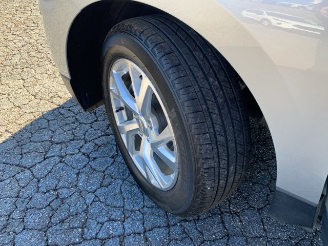 2021 Chevrolet Equinox Premier 32