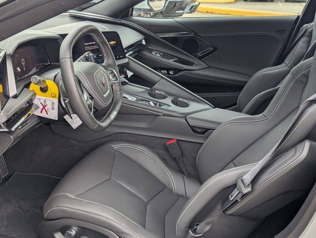 New 2026 White Chevrolet Z06 image 9