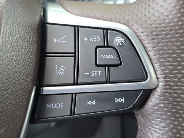 Used 2024 Toyota Sienna Van