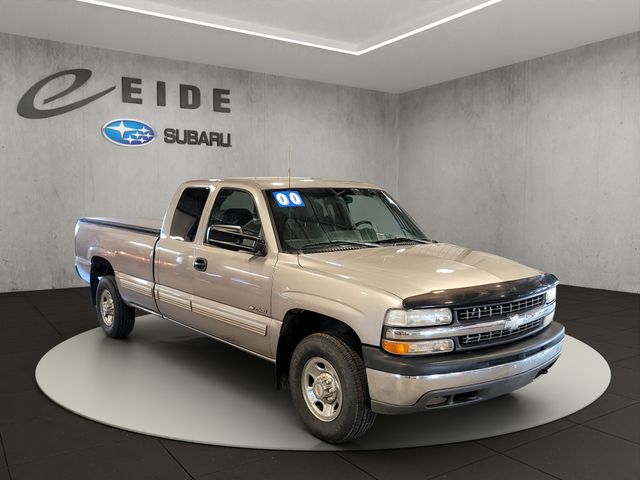 Light Pewter Metallic 2000 Chevrolet Silverado 2500 Pickup Truck 4-Speed Automatic