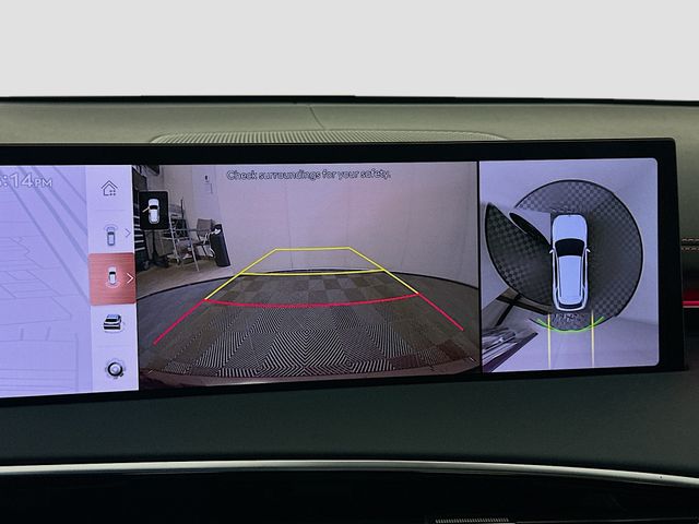 Thumbnail: 2026 Genesis GV70 - 13