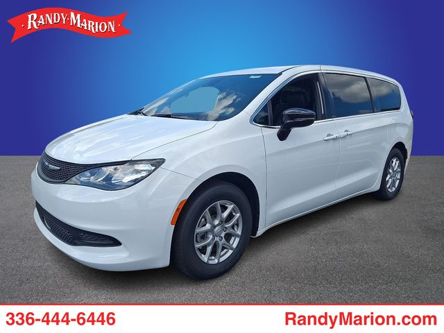 Bright White Clearcoat 2026 Chrysler Voyager Minivan Front-Wheel Drive 9-Speed Automatic