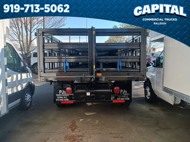 New 2026 Oxford White Ford F-450® XL image 3
