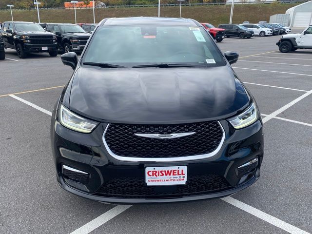 new 2026 Chrysler Pacifica car, priced at $39,873