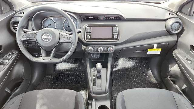 2025 Nissan Kicks Play