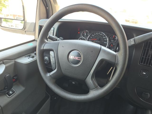 2022 GMC Savana 2500 Work Van:C02606