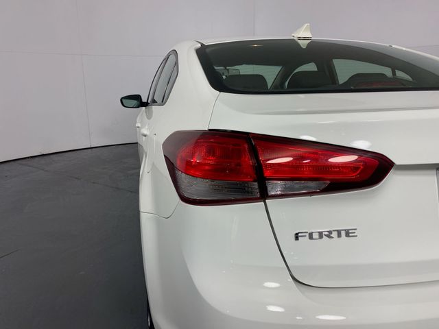 2017 Kia Forte LX 24