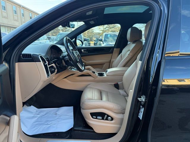 2019 Porsche Cayenne E-Hybrid