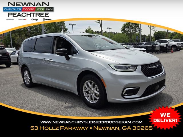 Silver Mist Clearcoat 2024 Chrysler Pacifica Touring L FWD Minivan Front-Wheel Drive 9-Speed Automatic