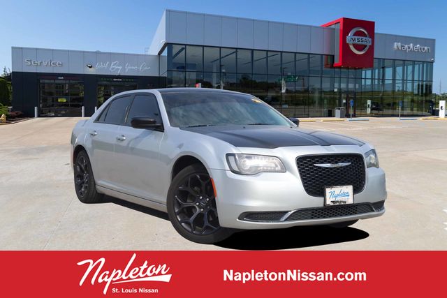 2019 Chrysler 300 Touring RWD