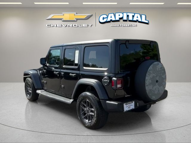 Used 2024 Black Jeep Sport S image 3