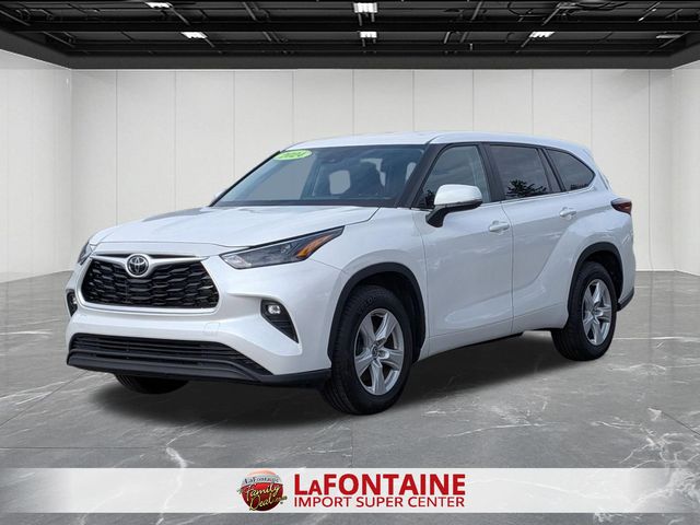 2024 Toyota Highlander LE