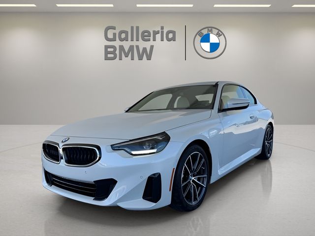 2023 BMW 2 Series 230i's photo
