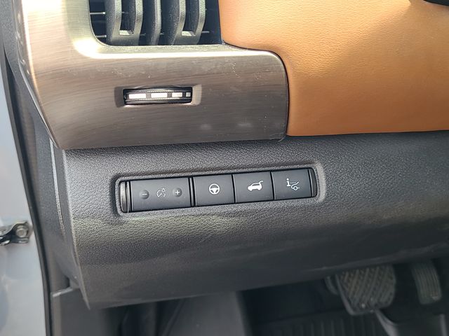 Used 2024 Nissan Pathfinder SUV