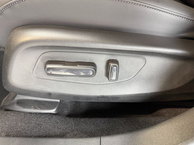 2025 Acura ADX Base - Photo 11