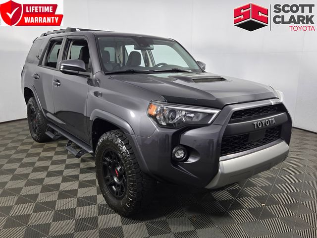 2022 Toyota 4Runner TRD Off-Road