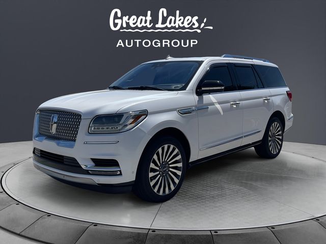 White Platinum Clearcoat Metallic 2019 Lincoln Navigator Reserve 4WD SUV / Crossover Four-Wheel Drive Automatic
