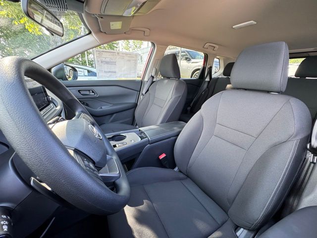2025 Nissan Rogue S - Photo 8