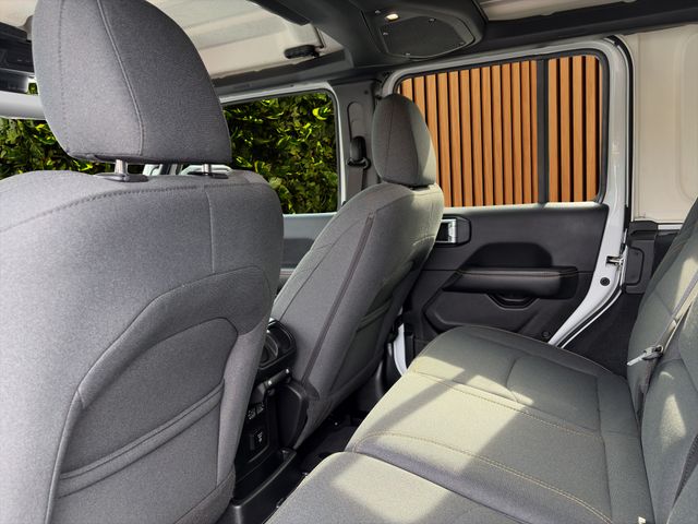 2024 JEEP WRANGLER SAHARA 4XE • 4X4 • PLUG-IN HYBRID CLEAN CARFAX • 1 OWNER BODY COLOR HARD TOP • ADAPTIVE CRUISE • APPLE CARPLAY • REMOTE START Thumbnail