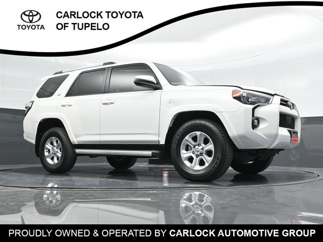 2022 Toyota 4Runner SR5 35