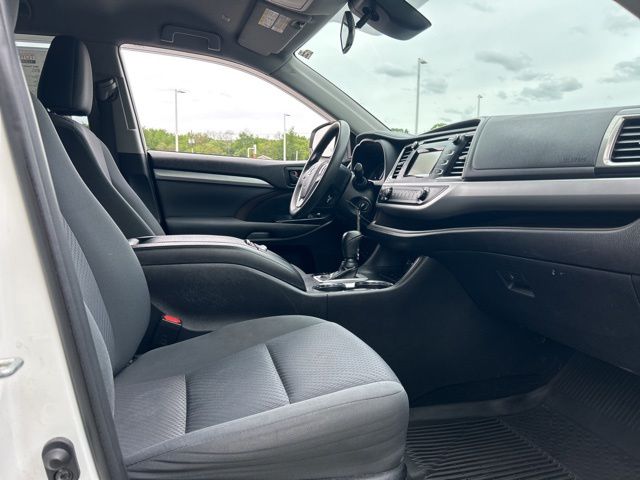 used 2019 Toyota Highlander car, priced at $23,999