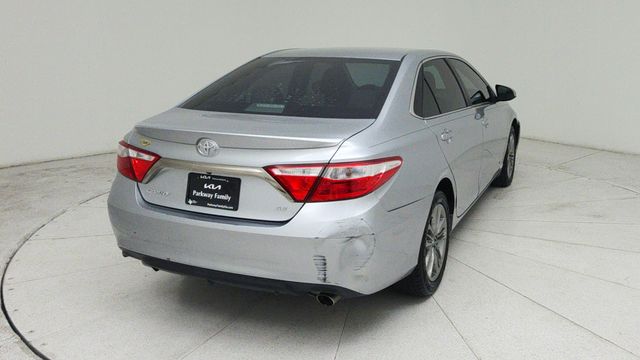 2017 Toyota Camry SE Silver at Emmons Autoplex