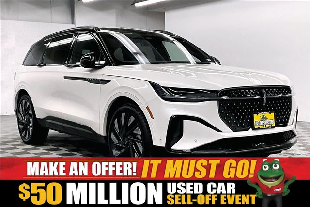 White Platinum Metallic Tri-Coat 2024 Lincoln Nautilus SUV / Crossover All-Wheel Drive Continuously Variable Transmission