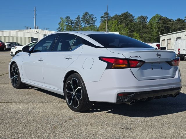 2023 Nissan Altima 2.5 SR:B02252