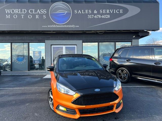 Gray (Magnetic) 2017 Ford Focus ST Hatchback Front-Wheel Drive 6-Speed Manual