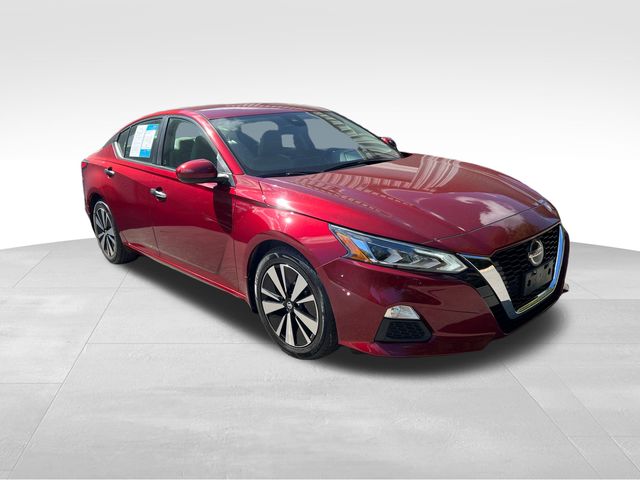 2022 Nissan Altima 2.5 SV 2