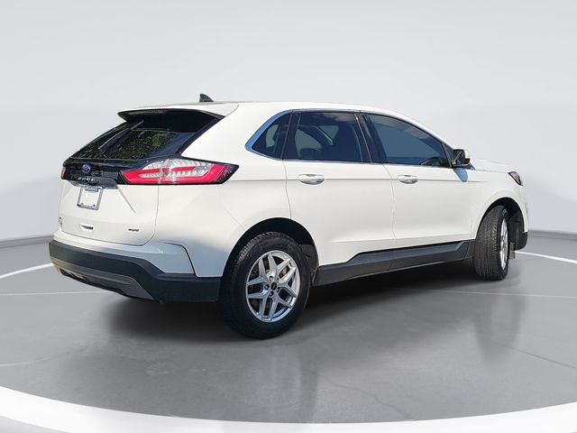Used 2024 White Ford SEL image 3