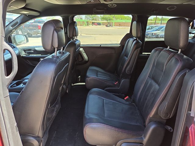 Used Car 2019 Dodge Grand Caravan  Gt For Sale Under $15,000 In Plainview, Texas