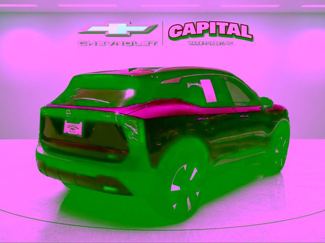 Used 2025 White Nissan SR image 5