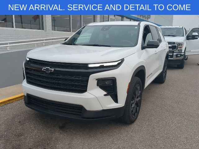 Summit White 2024 Chevrolet Traverse SUV / Crossover Front-Wheel Drive 8-Speed Automatic