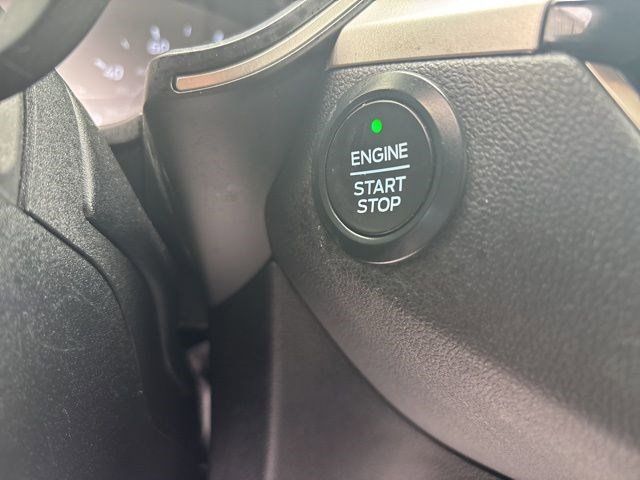 2020 Ford Escape SE photo