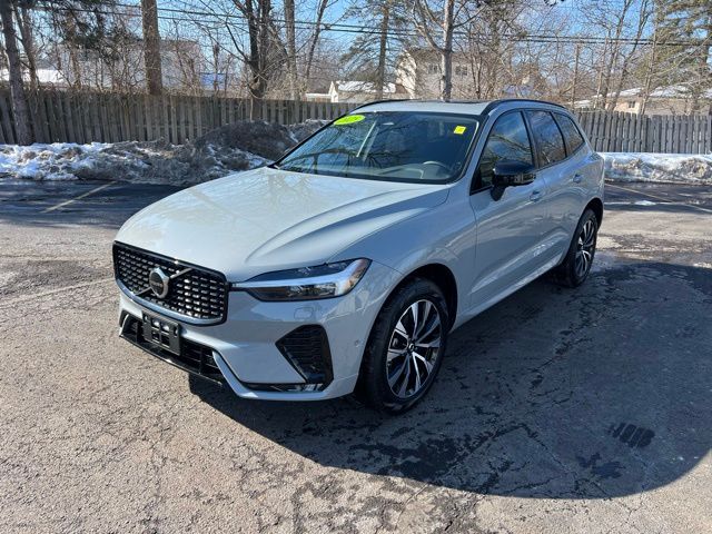 2025 Volvo XC60 B5 Plus Dark Theme AWD