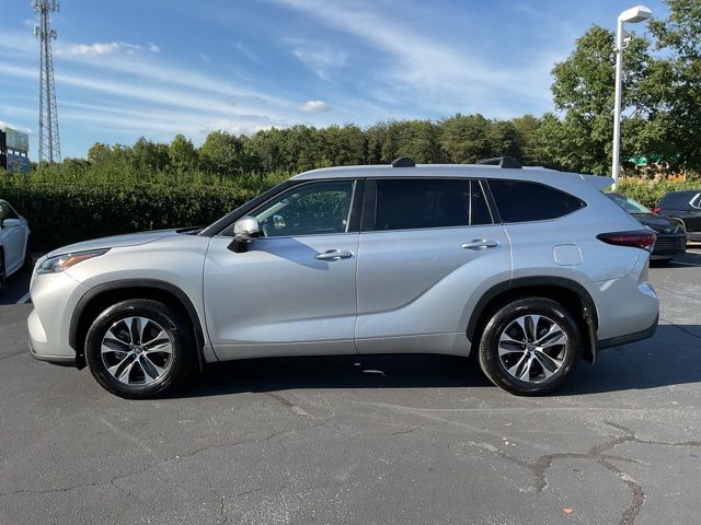 Used 2025 Toyota Highlander SUV