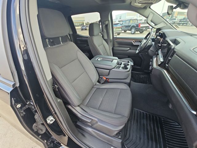 Used 2025 Black Chevrolet LT image 30