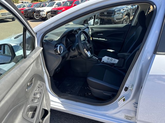 2025 Nissan Versa Sedan SV - Photo 9