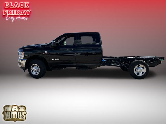 2023 Ram 3500 SLT 4