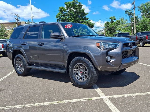 Magnetic Gray Metallic 2020 Toyota 4Runner SR5 4WD SUV / Crossover Four-Wheel Drive 5-Speed Automatic Overdrive