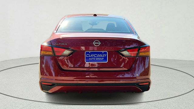 2025 Nissan Altima