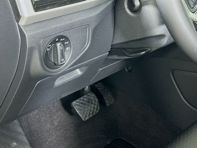 Thumbnail: 2022 Volkswagen Atlas - 10