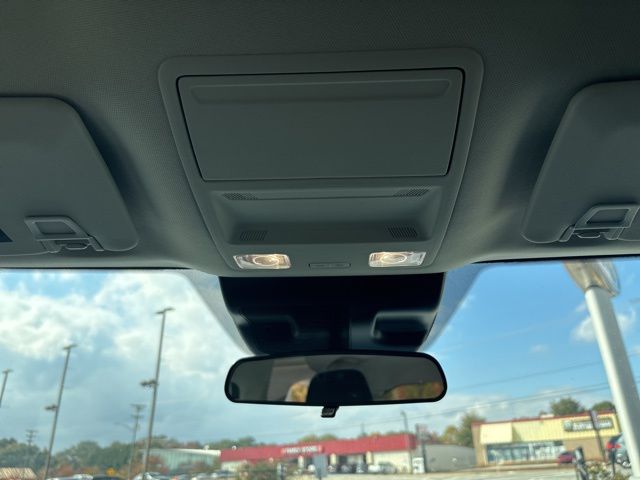 New 2025 White Ford XL image 30