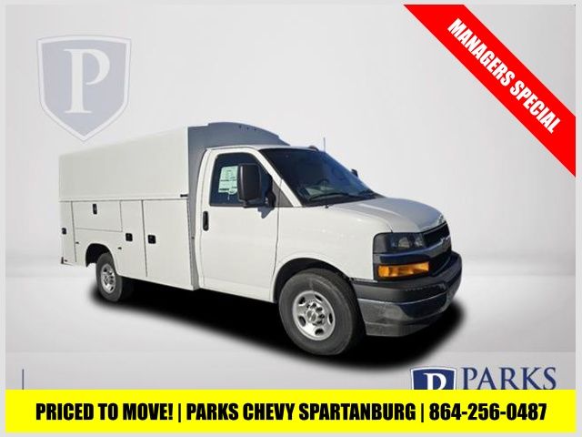 2025 Chevrolet Express Chassis 3500 Cutaway 139