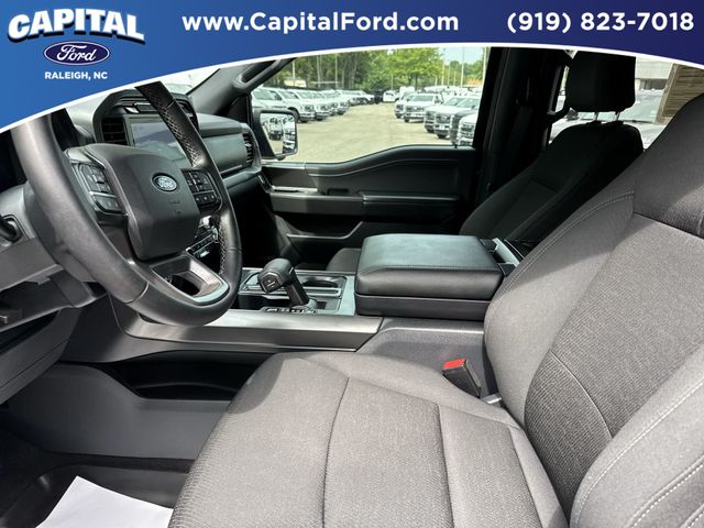 Used 2024 Black Ford XLT image 19