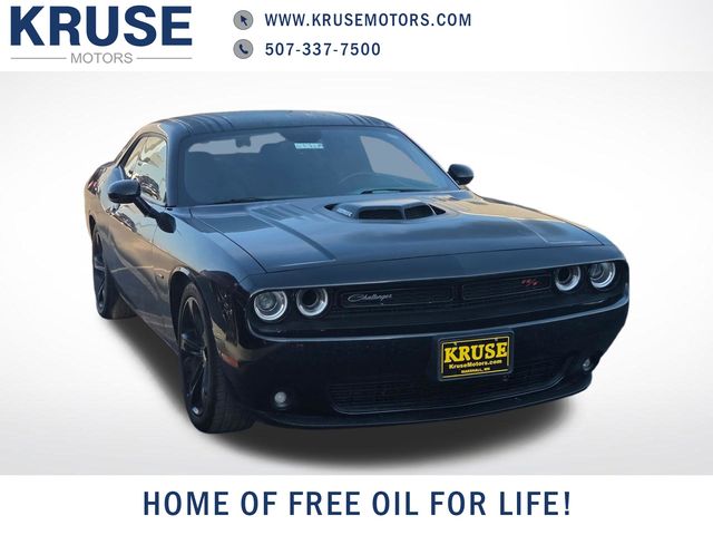 2016 Dodge Challenger R/T Shaker RWD