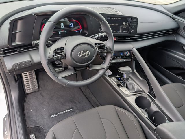 2026 Hyundai Elantra SEL Sport - 11