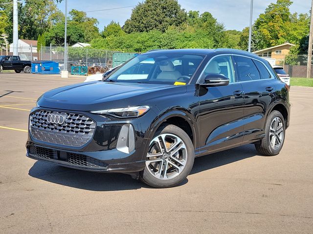 2025 Audi Q5 quattro Premium 40 TFSI