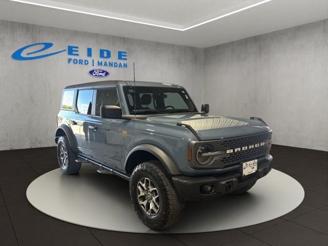 Blue (Azure Gray Metallic Tri-Coat) 2023 Ford Bronco SUV / Crossover Four-Wheel Drive Automatic